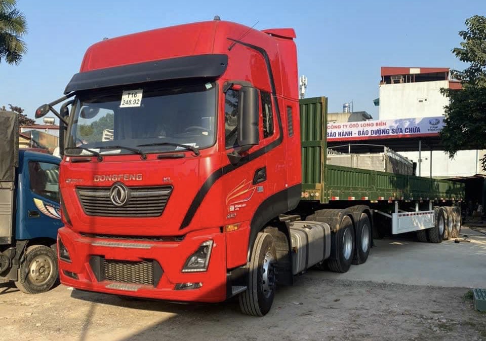 Xe Đầu Kéo Dongfeng 420hp Cabin D320 Đời 2024