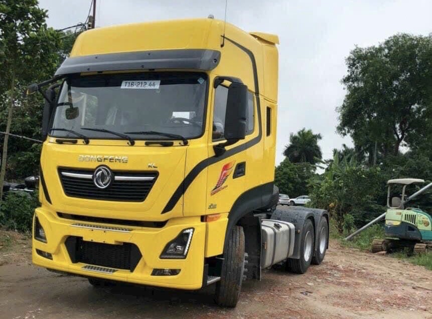 Xe Đầu Kéo Dongfeng 420hp Cabin D320 Đời 2024