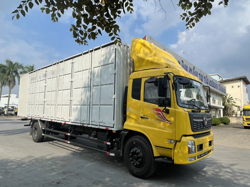 Xe pallet dongfeng 7 tấn thùng container đời 2024