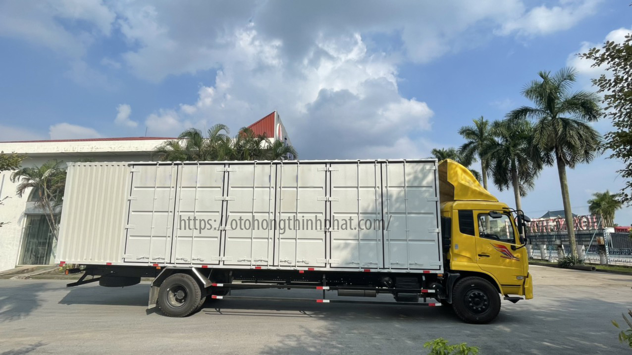 Xe pallet dongfeng 7 tấn thùng container đời 2024